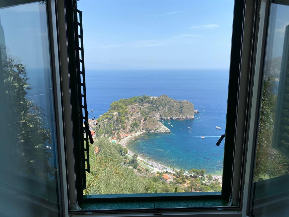 Villa Don Mimi Guarnaschelli La Dependace Taormina Bagian luar foto