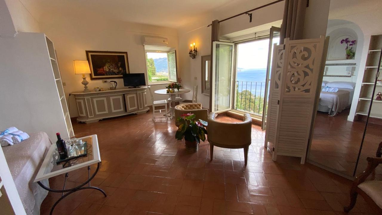Villa Don Mimi Guarnaschelli La Dependace Taormina Bagian luar foto