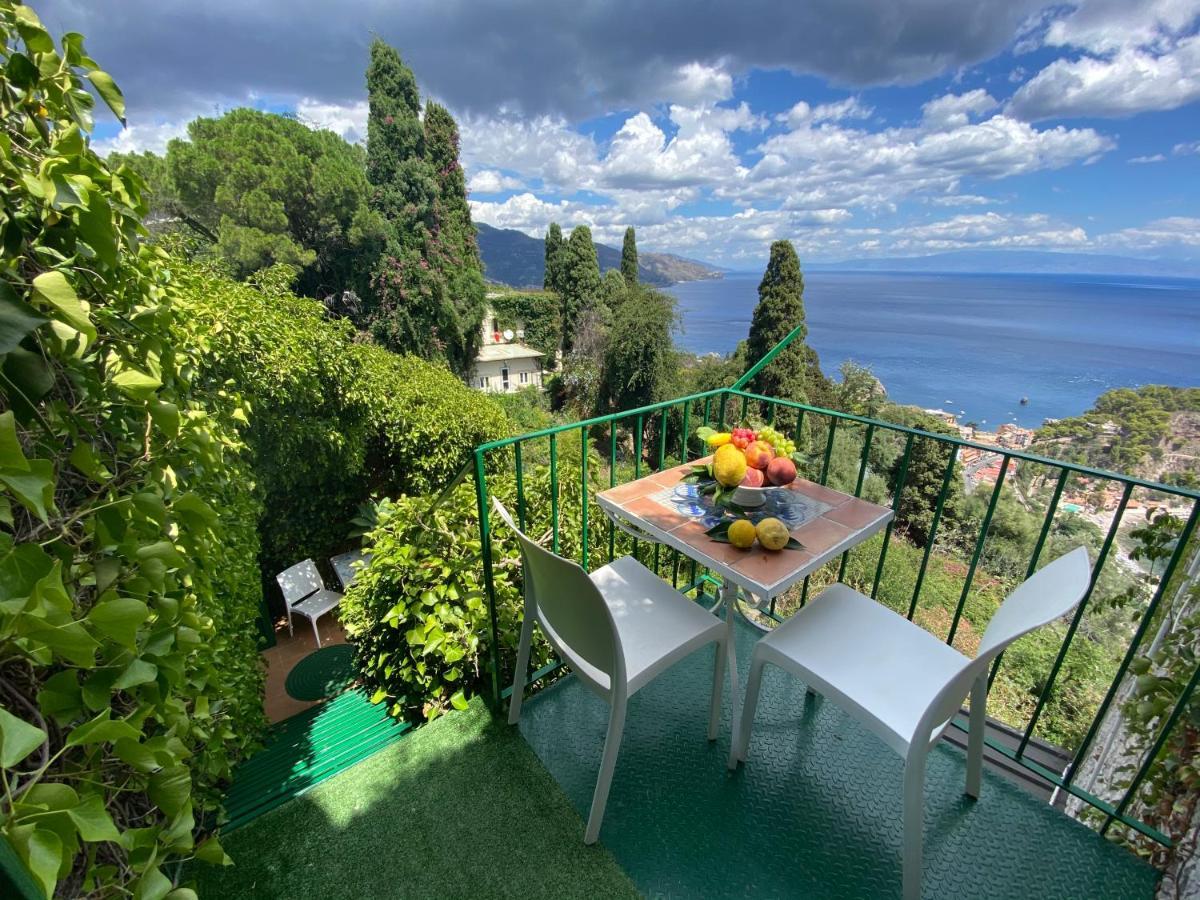 Villa Don Mimi Guarnaschelli La Dependace Taormina Bagian luar foto
