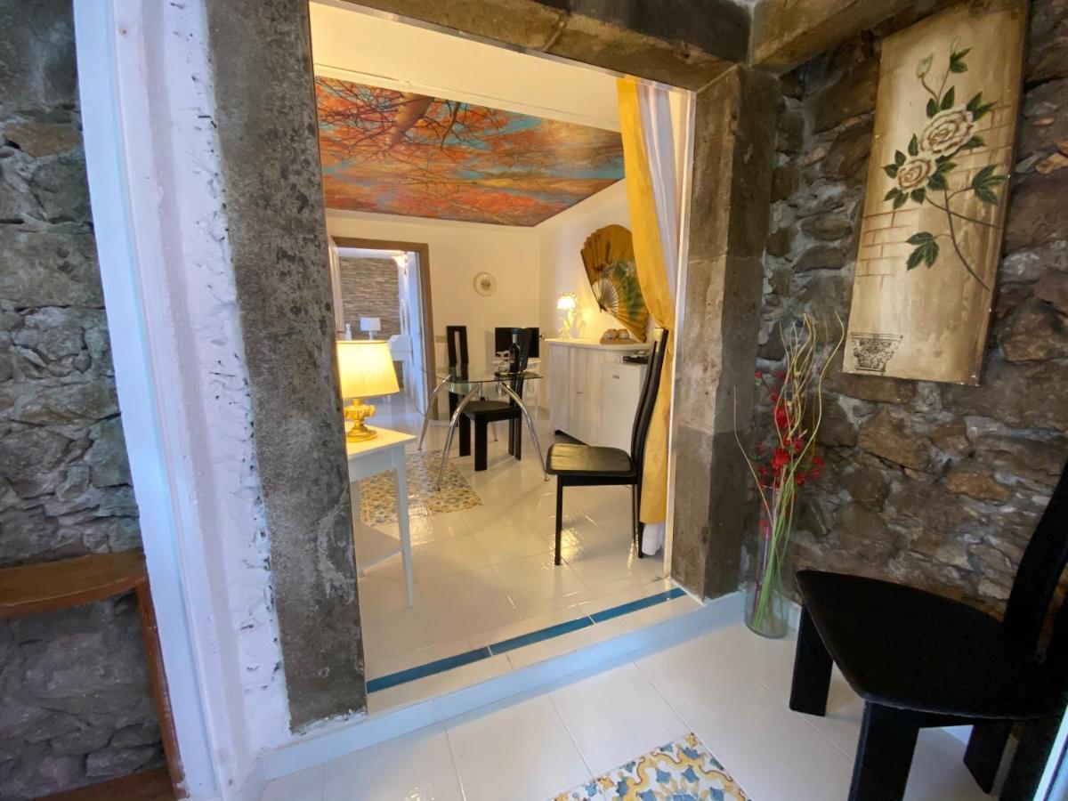 Villa Don Mimi Guarnaschelli La Dependace Taormina Bagian luar foto