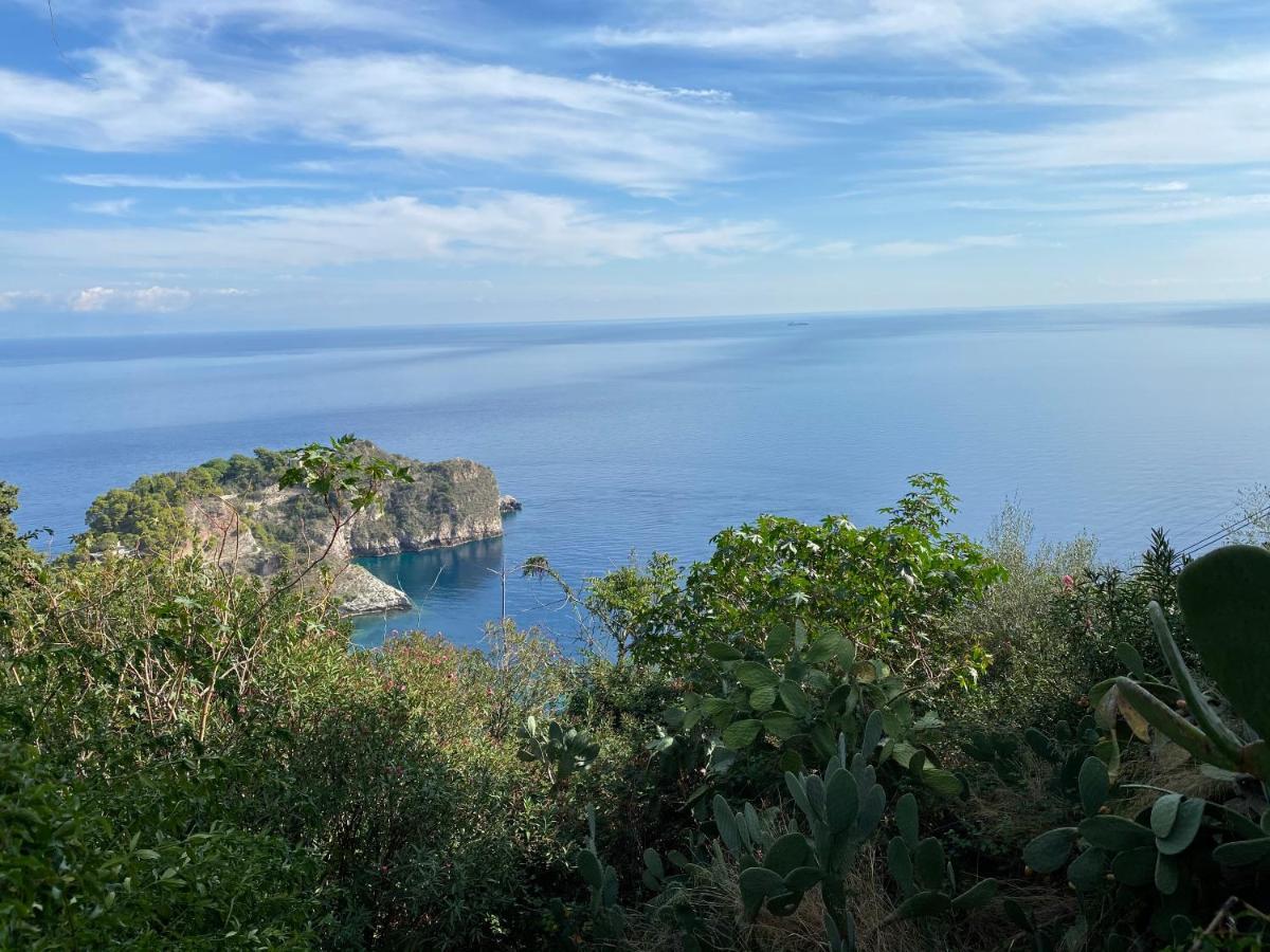 Villa Don Mimi Guarnaschelli La Dependace Taormina Bagian luar foto